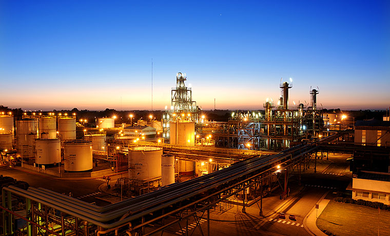 Planta-Biodiesel--foto-nocturna